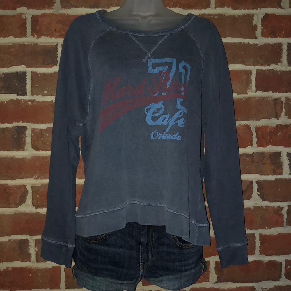 Sweatshirt